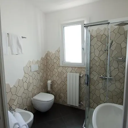 Deluxe Apartment *